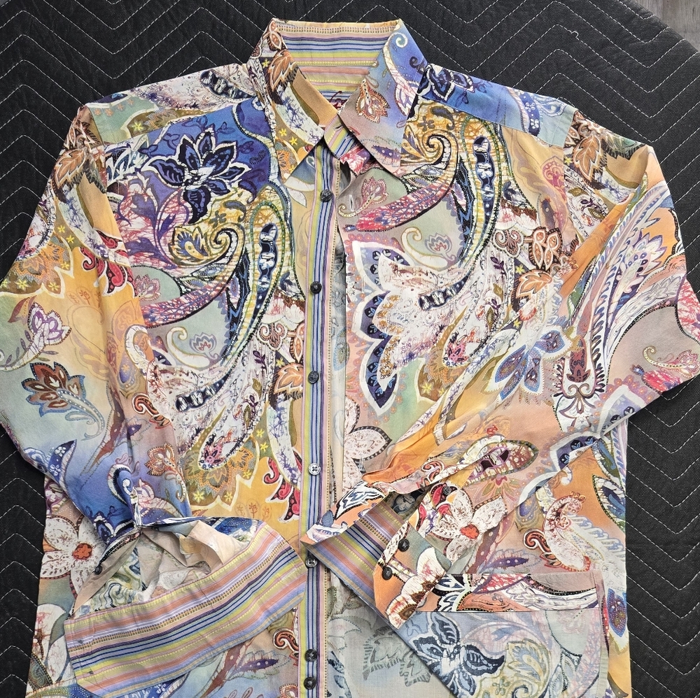 Vintage Robert Graham Vibrant Paisley Button Down Shirt